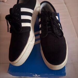 Adidas Men's Black and White Sneakers